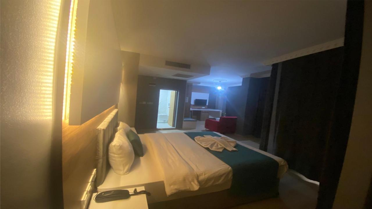 Hotel Bozoogullari บาทมาน ภายนอก รูปภาพ