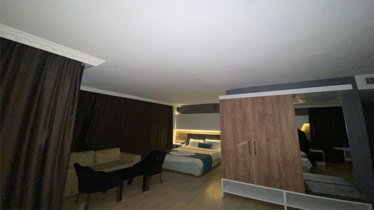 Hotel Bozoogullari บาทมาน ภายนอก รูปภาพ